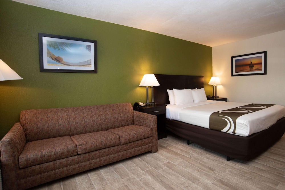 SureStay Hotel by Best Western St. Pete Clearwater Airport 24/43