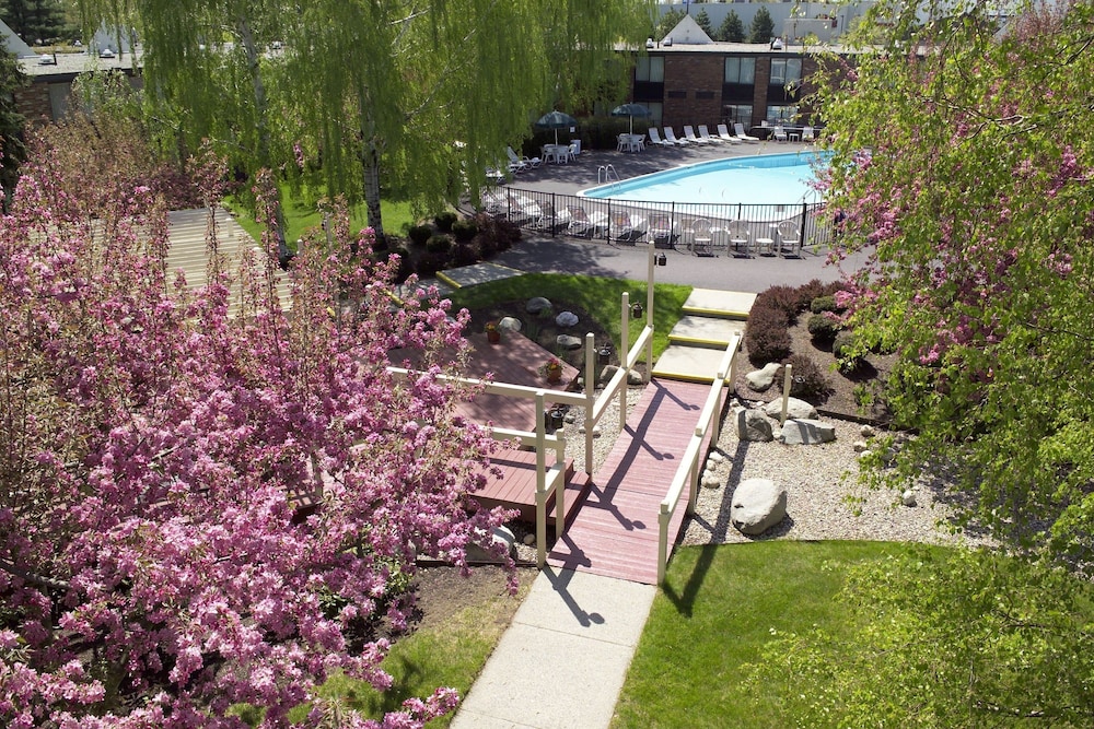 Fireside Inn Suites Portland Formerly Holiday Inn Portland West 19/33
