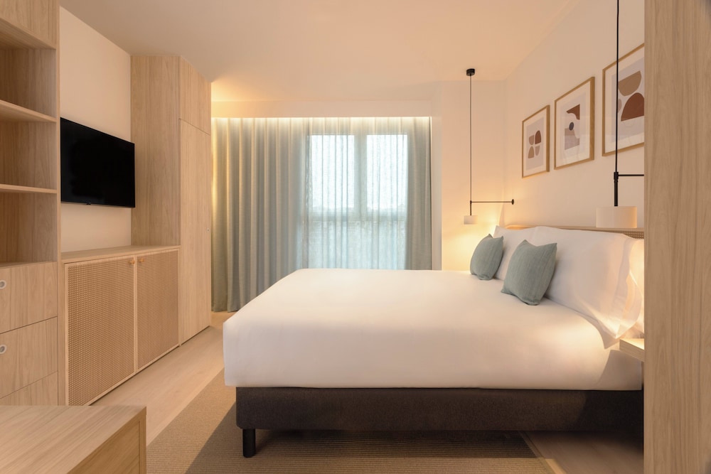 Staybridge Suites & Apartments Malaga by IHG 25/68