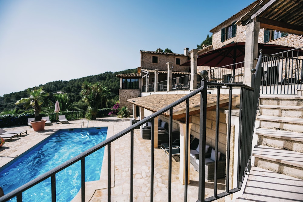 LA POSADA DEL MARQUES 42/50