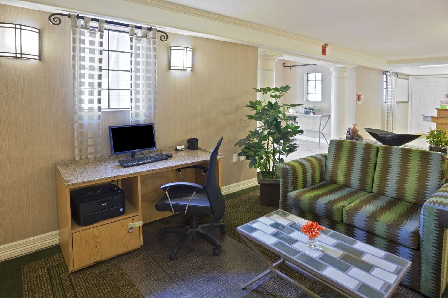 La Quinta Inn Phoenix Sky Harbor Airport 32/40