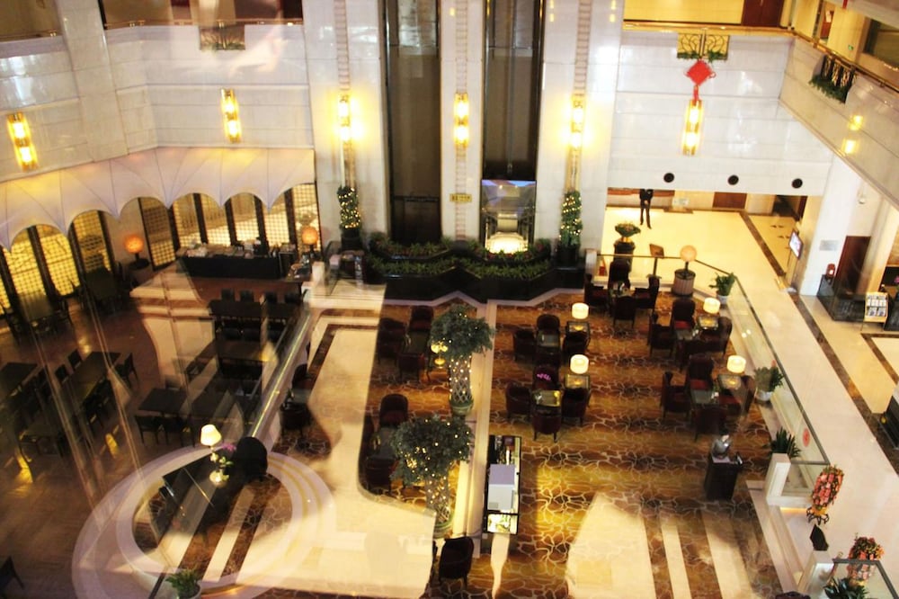 Oriental Riverside Hotel Shanghai International Convention Center 19/32