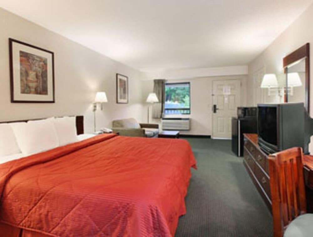 جناح استوديو بسرير كينج للمدخنين