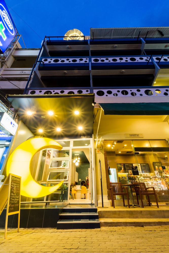 The Moon Hostel Hua Hin 2/68