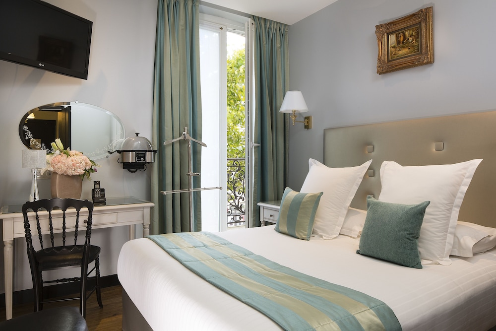 Hotel Plaza Elysees 8/50