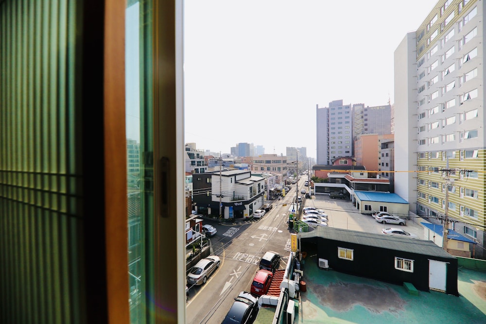 Gallery Hotel Be 48/50