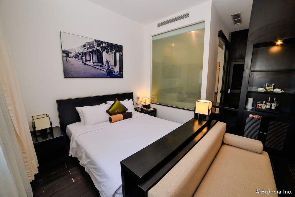 Hoi An Historic Hotel 24/70