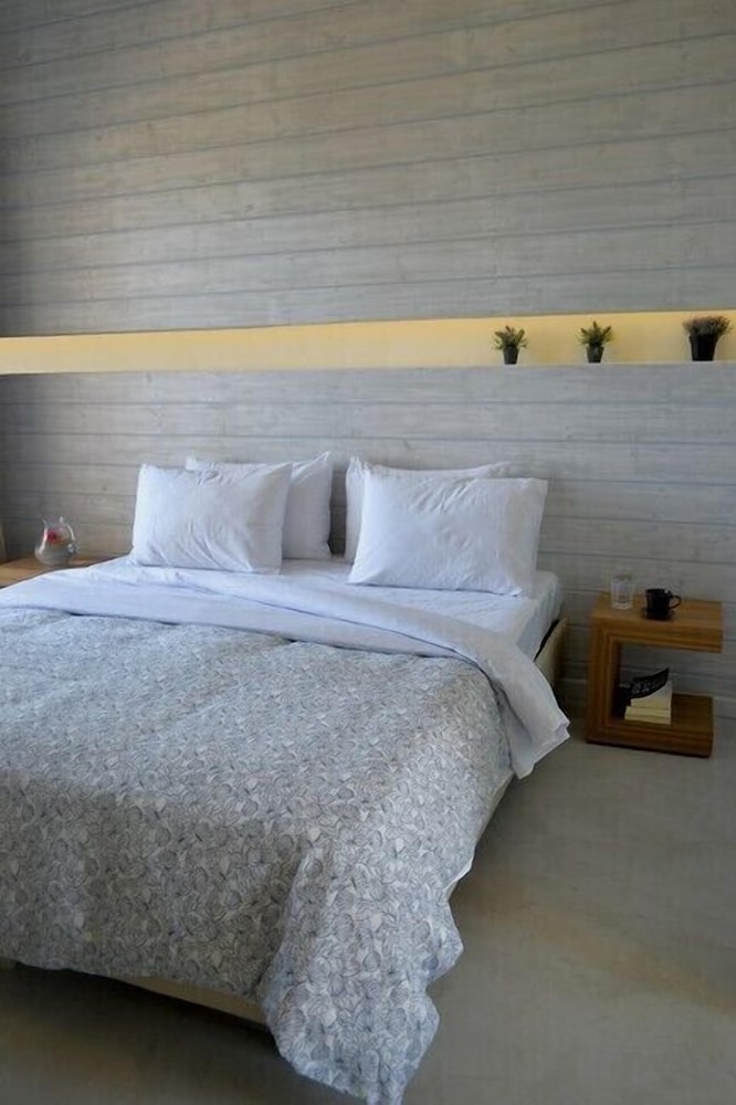 Xanthippi Hotel Apartments 12/42