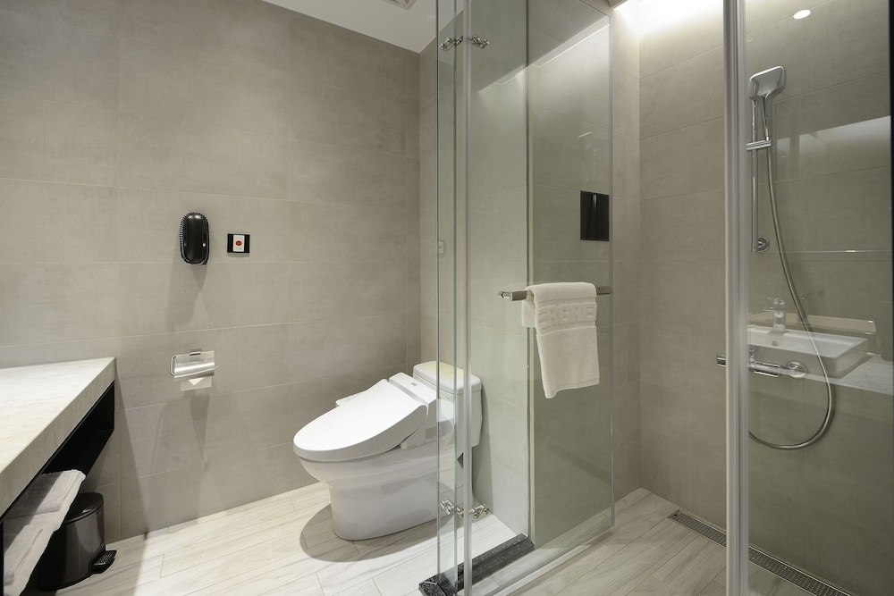 Evergreen Palace Hotel Chiayi 46/50