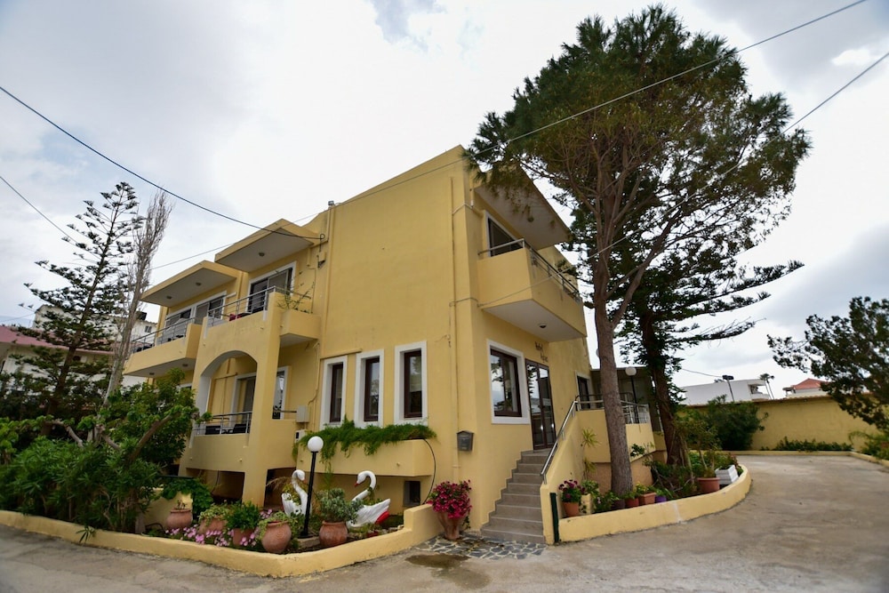 Aghas Hotel 53/60