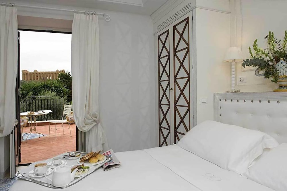 Villa Athena Resort 45/74