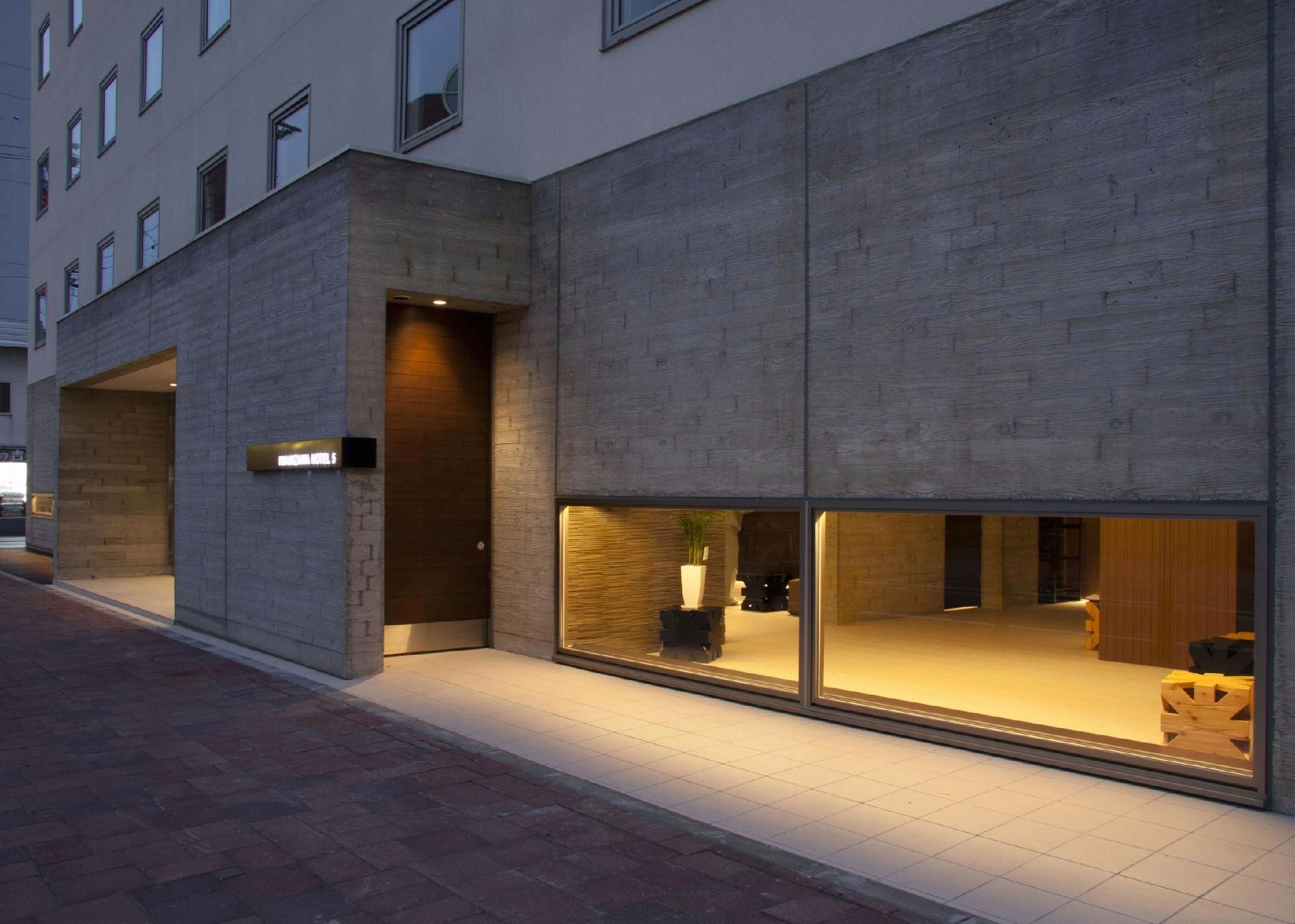 Iwamizawa Hotel 5 Jo 28/30