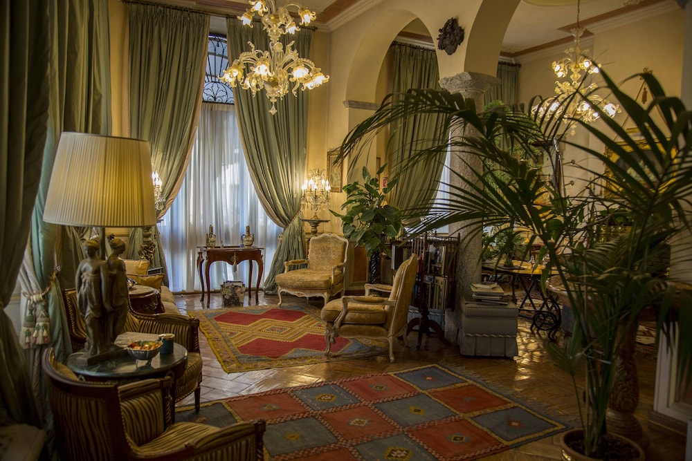 Petit Palais Hotel de Charme 59/95