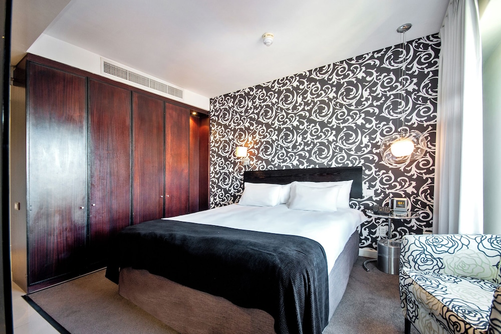 2 Bedrooms, Penthouse, Apartment, 2 King Beds، Colosseum Hotel 3/10
