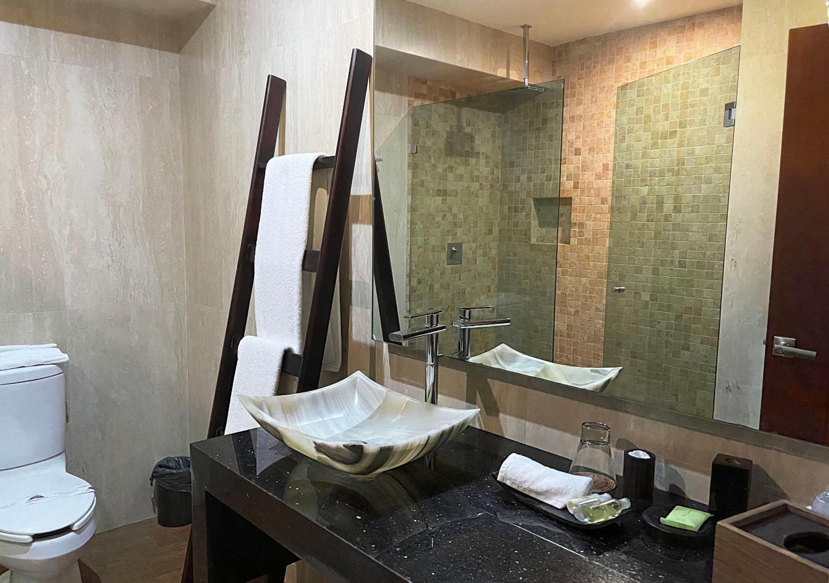 جناح بسرير كينج، Hotel Victoria Poza Rica 5/10