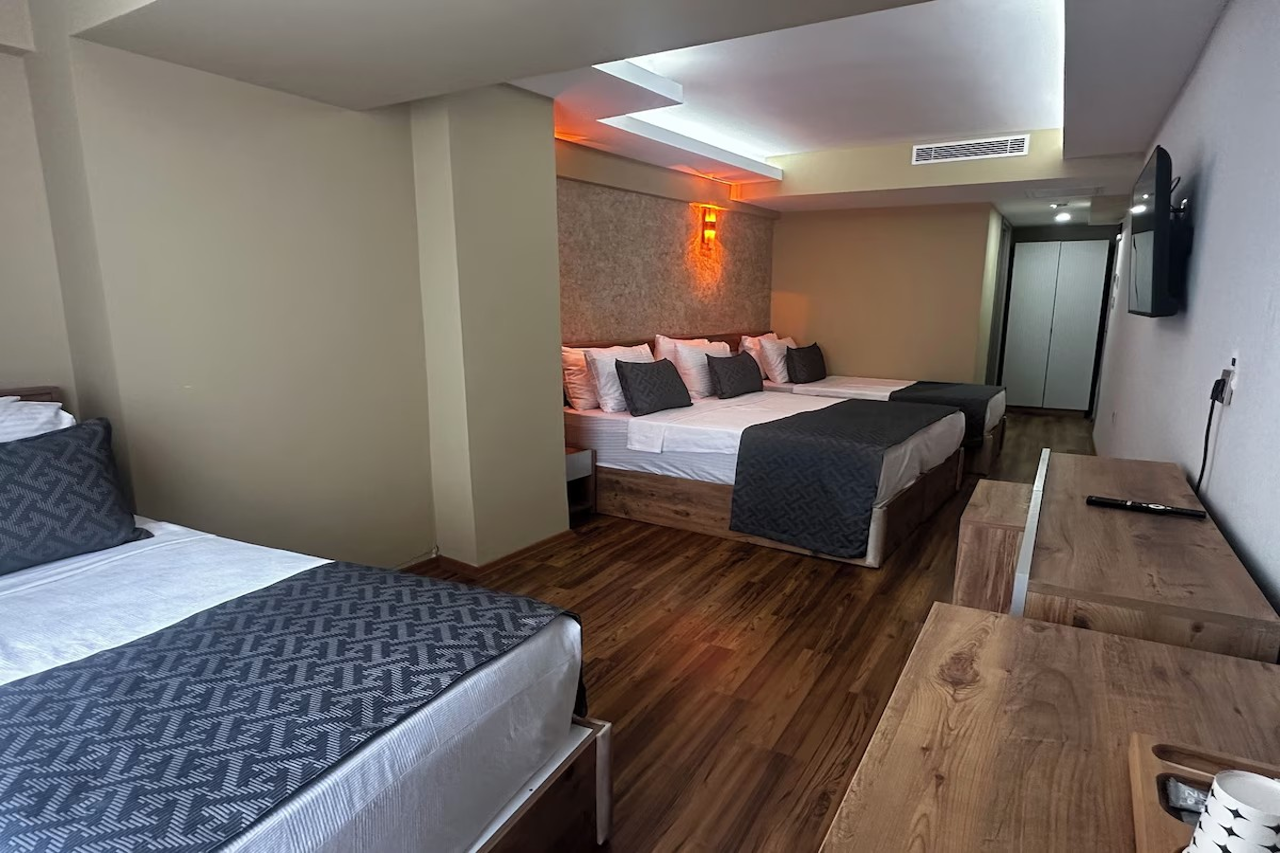 Ozer Palace Hotel 15/20