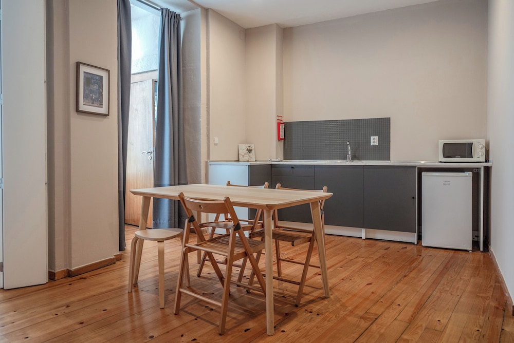 Aparthotel Oporto Entreparedes 11/77
