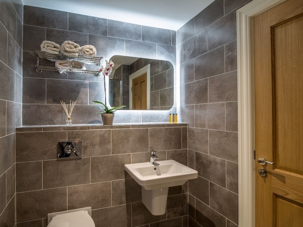 Kingstons Boutique Townhouse 31/39