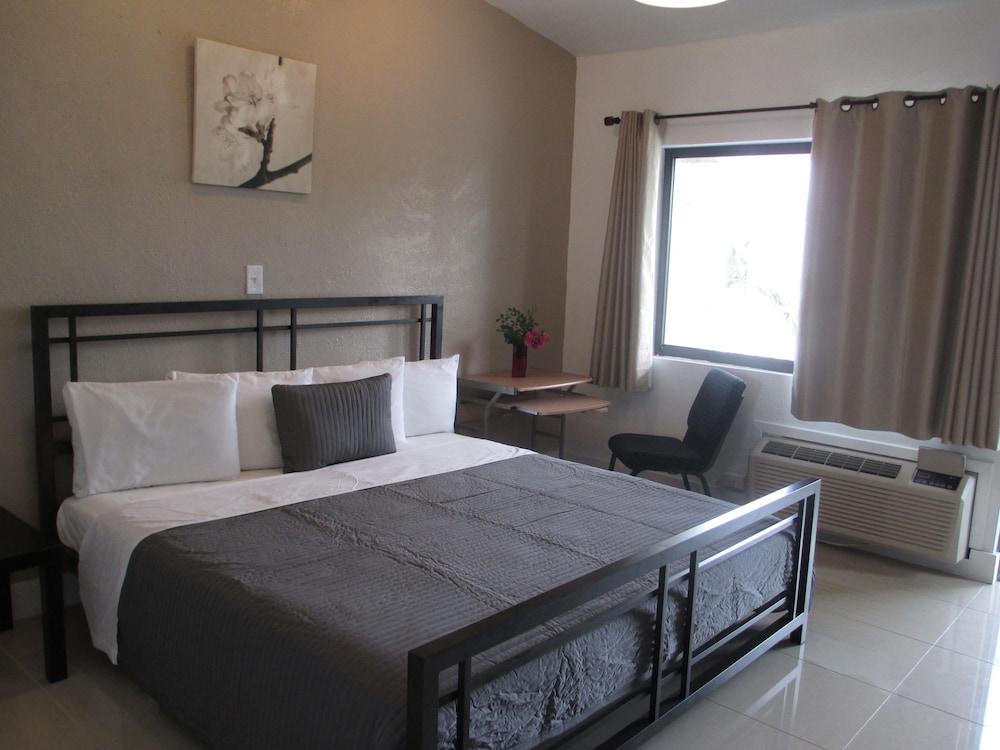 Shalimar Motel 22/47