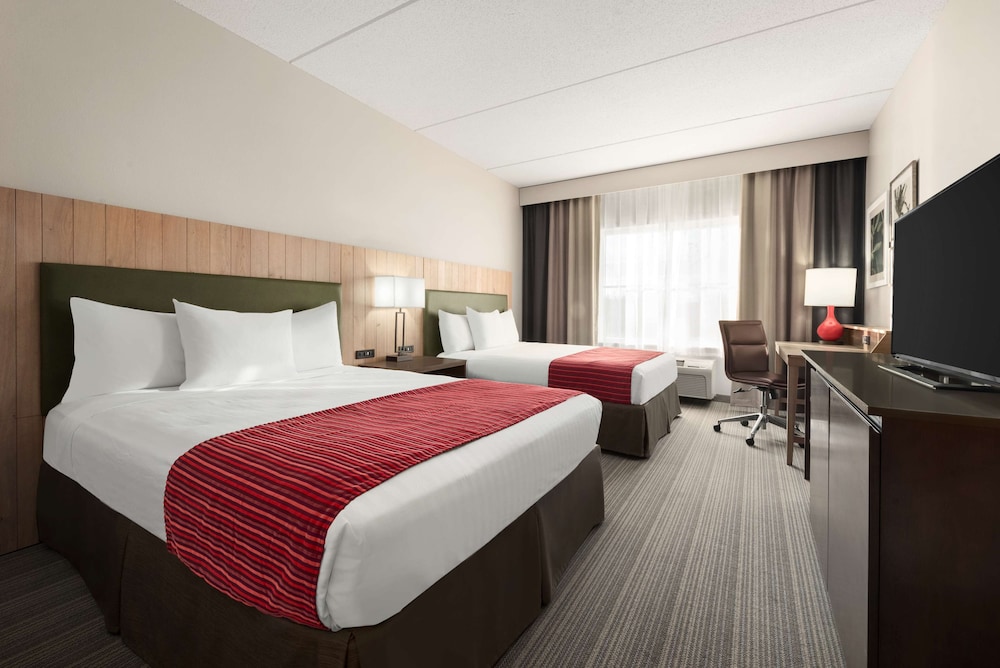 Country Inn & Suites by Radisson, Duluth North near Airport 4/34