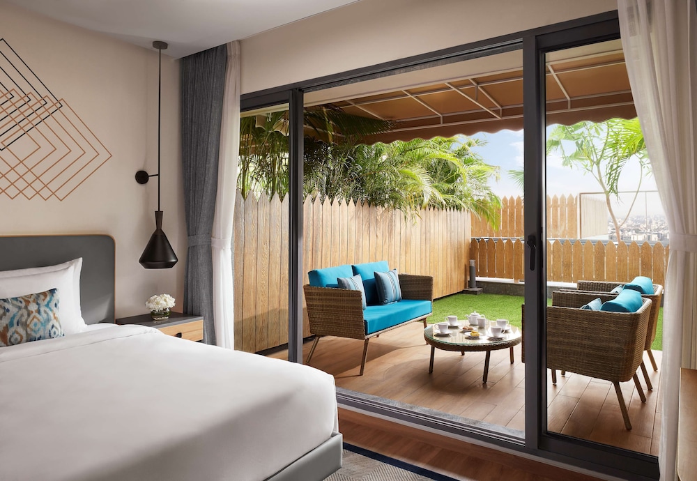 Room, King Bed, Private Garden, Sofa