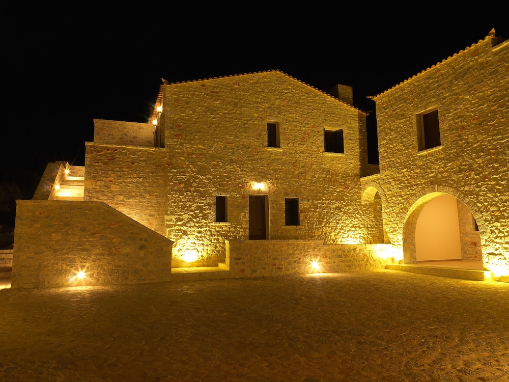 Kamares Villa 67/69
