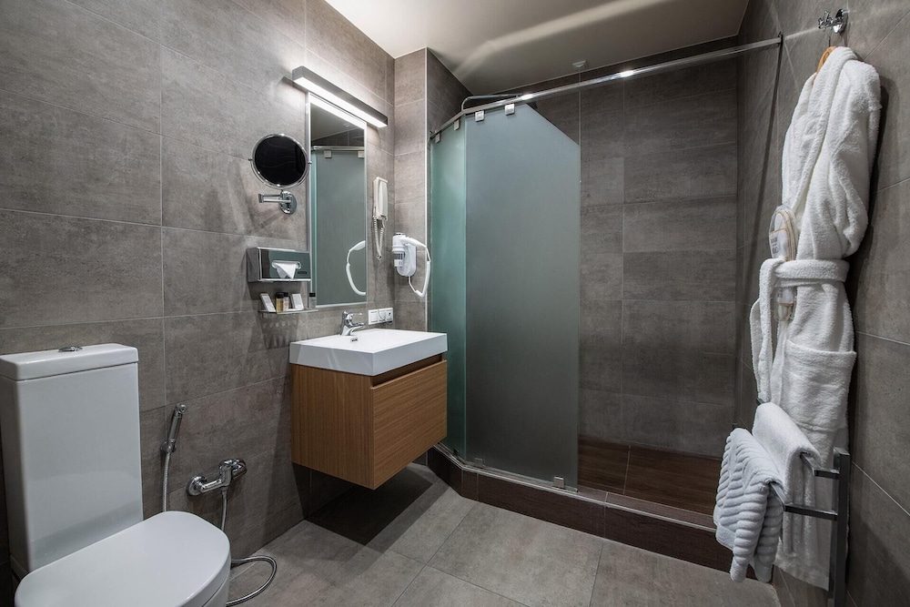 Opera Suite Hotel 48/50