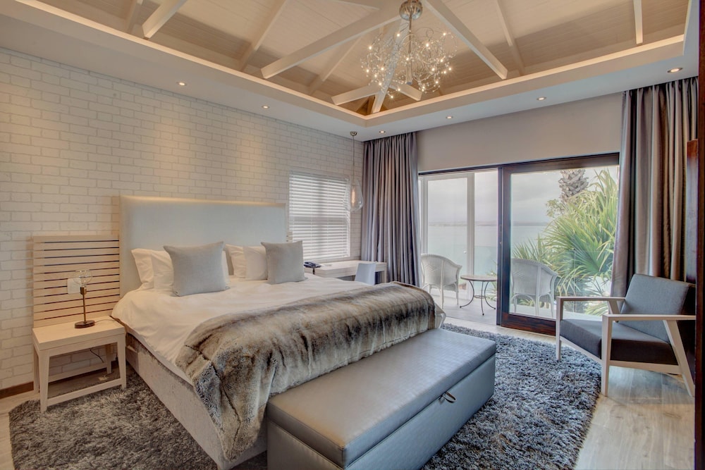 Protea Hotel By Marriott Mossel Bay 31/37