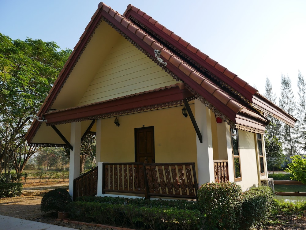 Suanluang Garden View Resort 4/70