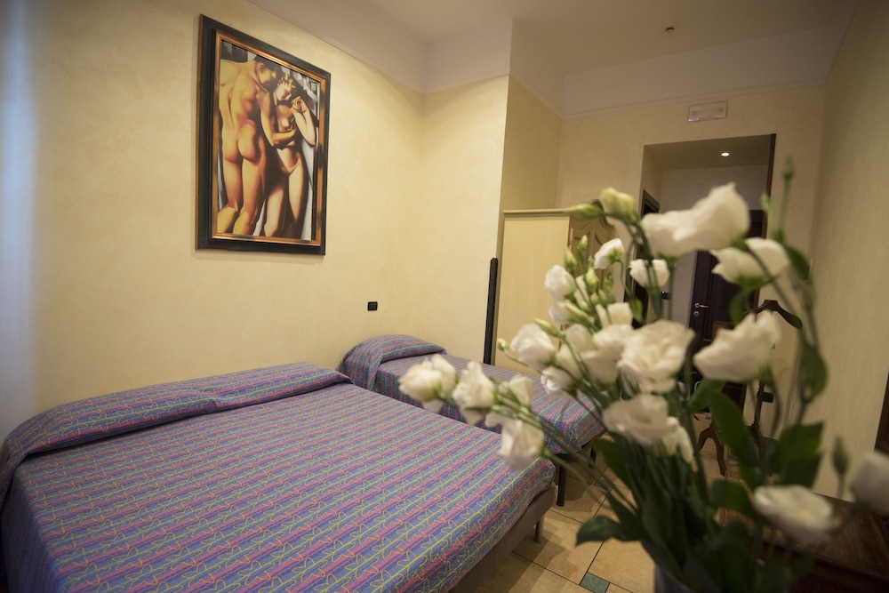 Schilizzi Hotel 12/50