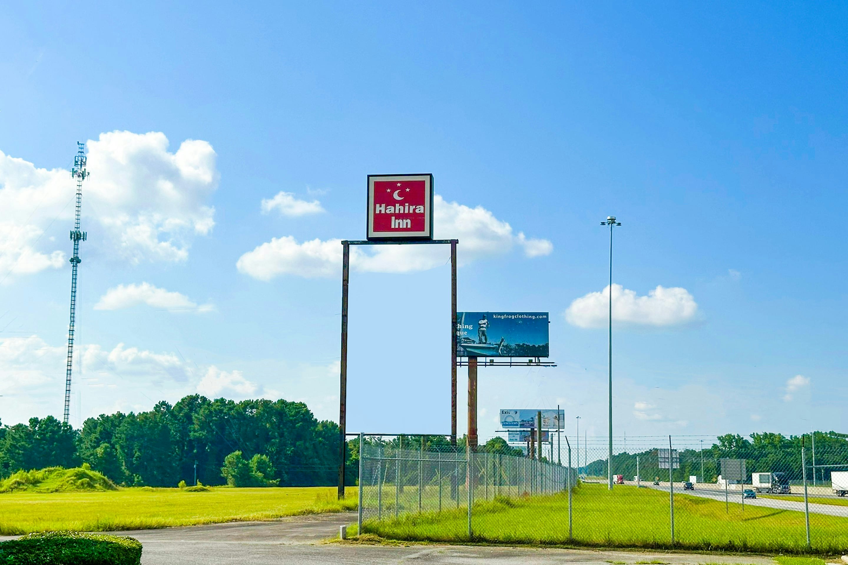 Hahira Inn By OYO near Valdosta 17/82