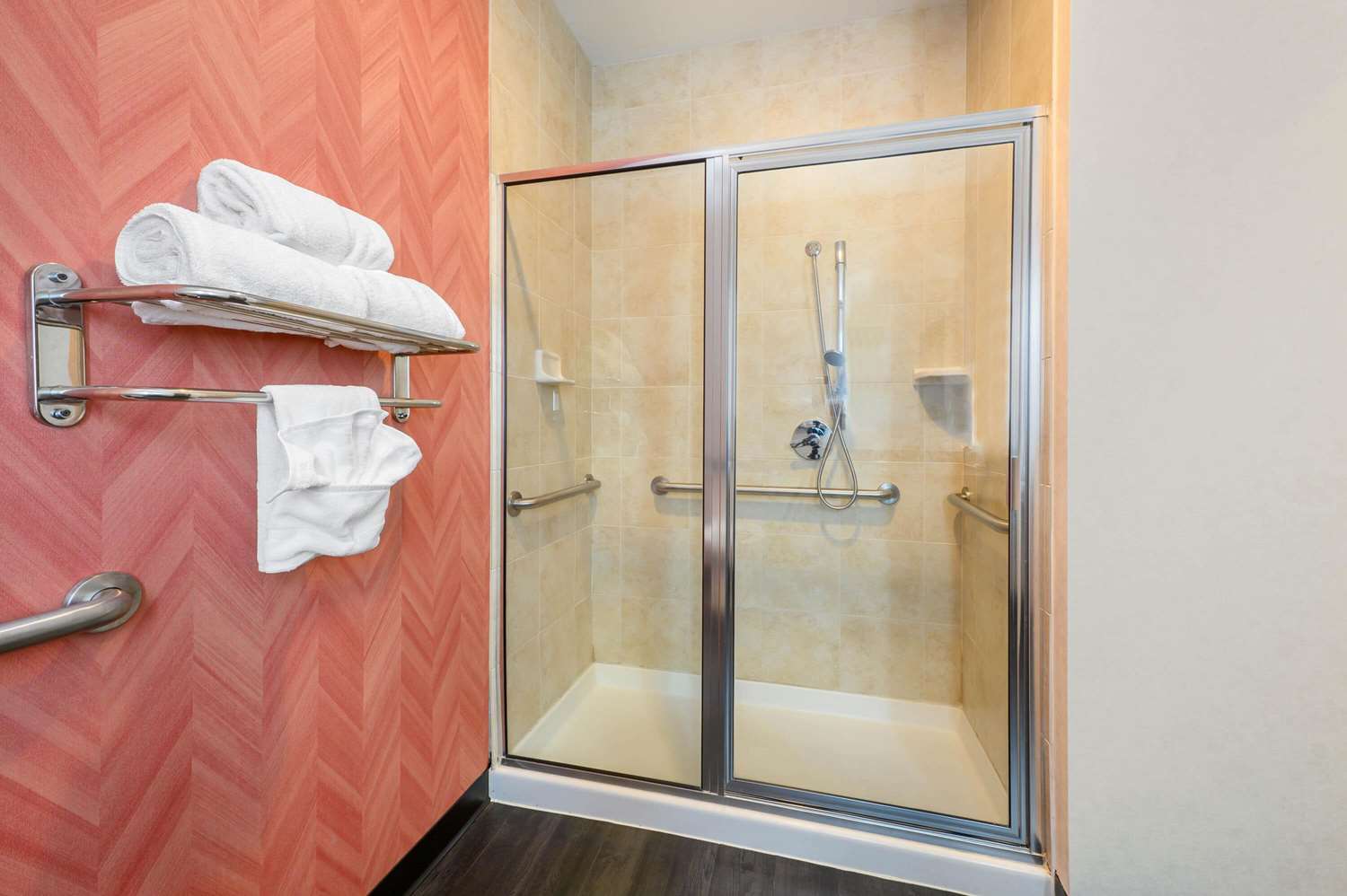 La Quinta Inn And Suites By Wyndham Longview North 46/46