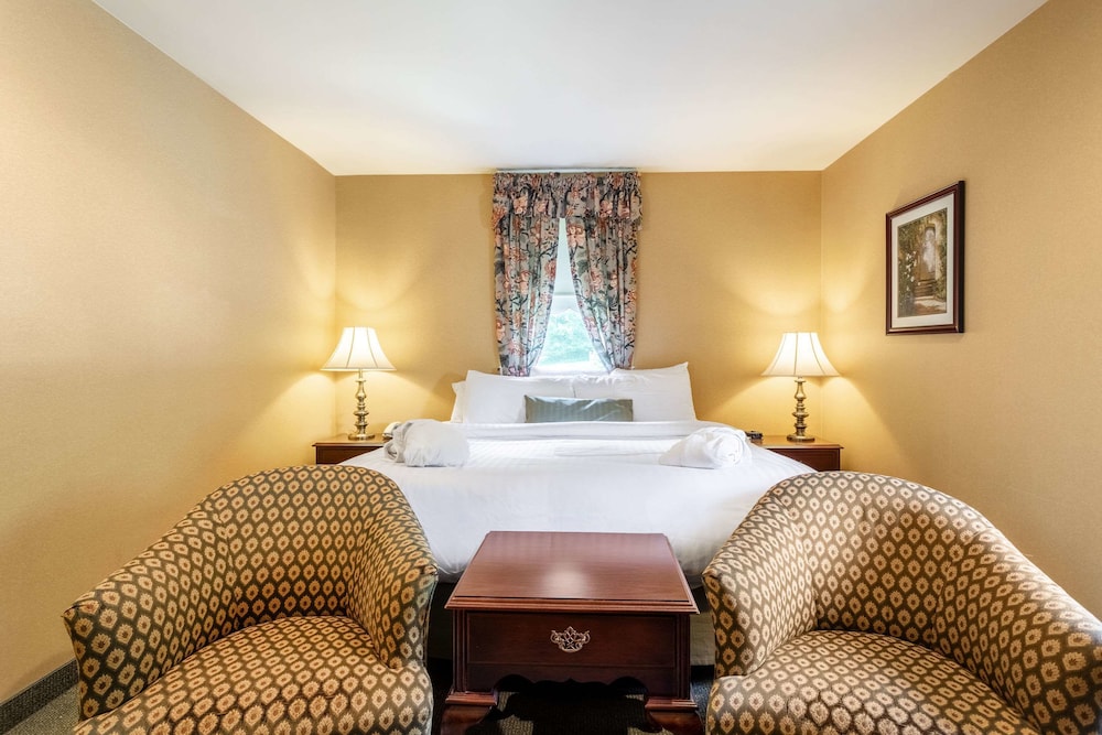 Traditions Hotel Spa Ascend Hotel Collection 6/35