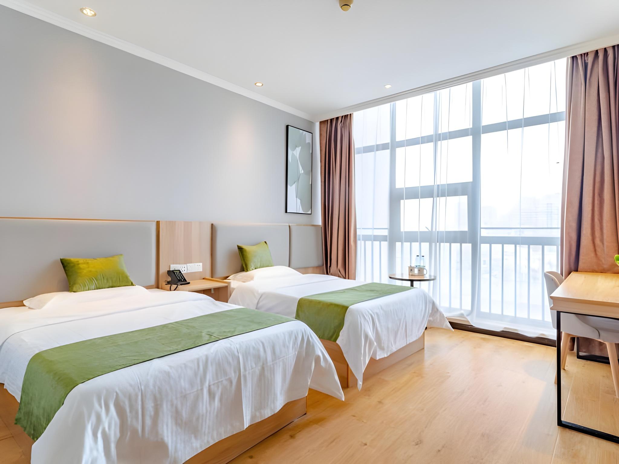 BUSINESS, TWIN BEDS