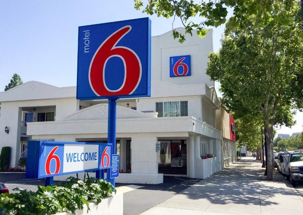 Motel6 San Jose, CA - Convention Center 50/60