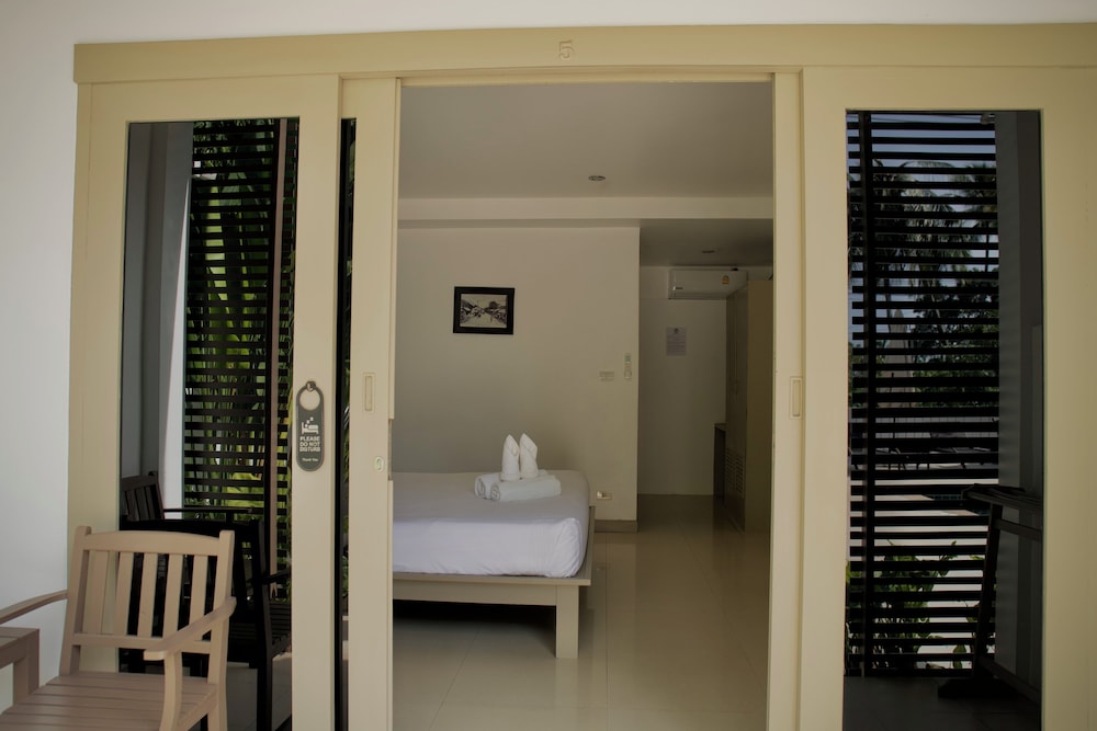 Ampha Place Hotel 53/53
