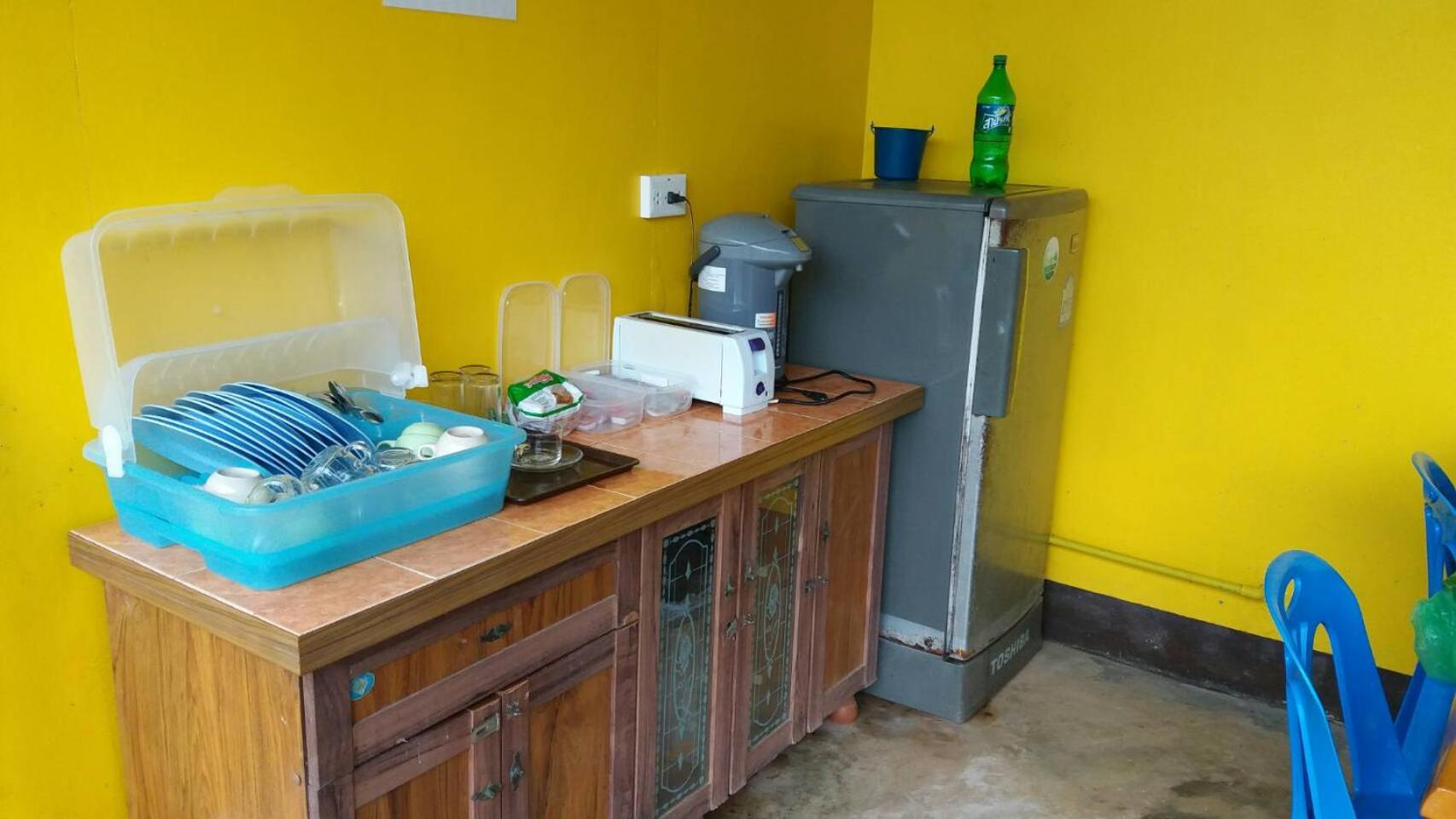 Lanta Long Beach Hostel 6/50
