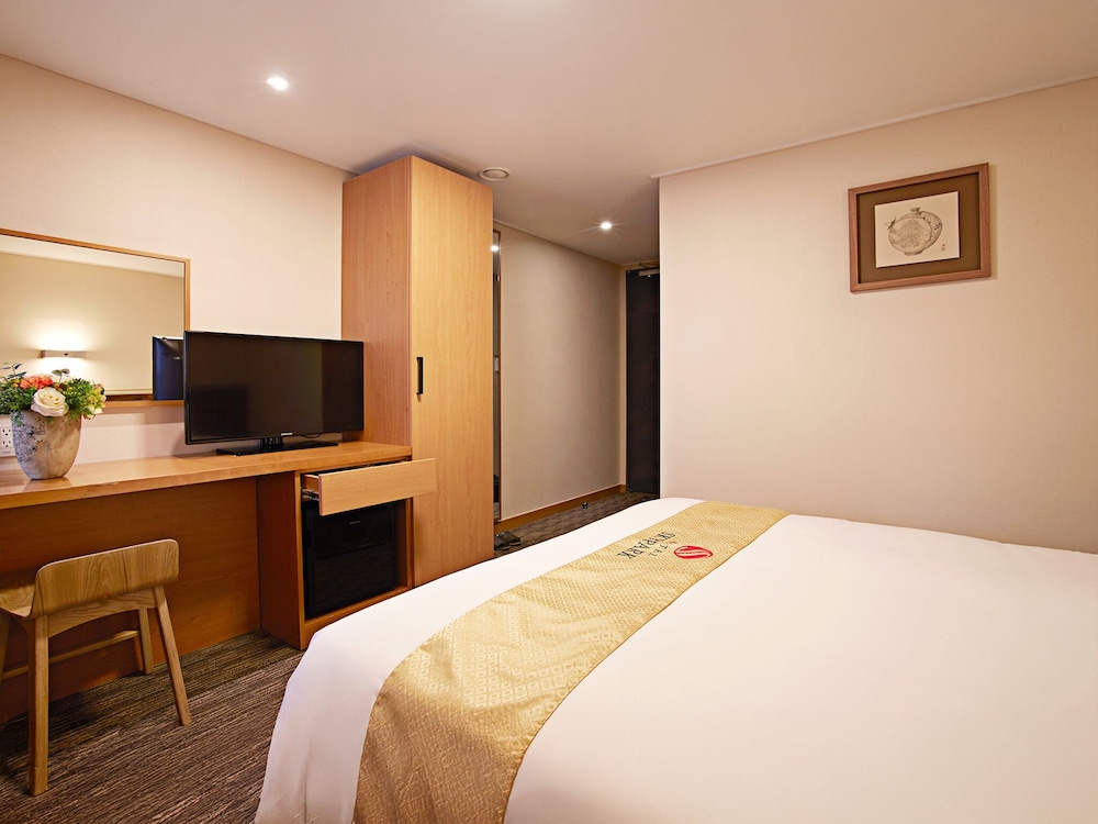 Hotel Skypark Myeongdong I 28/50
