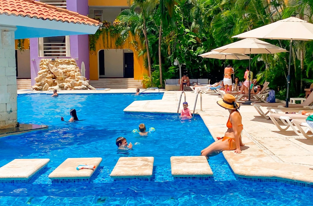 Adhara Hacienda Cancun 64/69