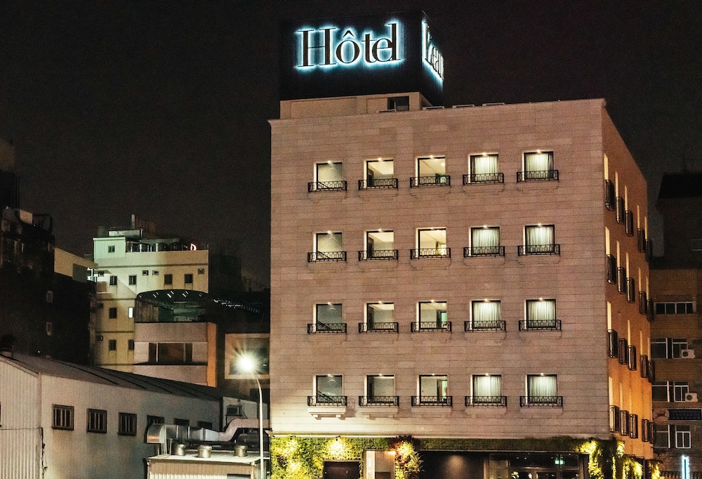 Hôtel De Leau -Anping 2/80