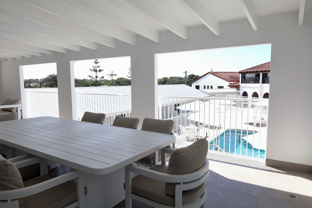 Don Pancho Beach Resort 35/50