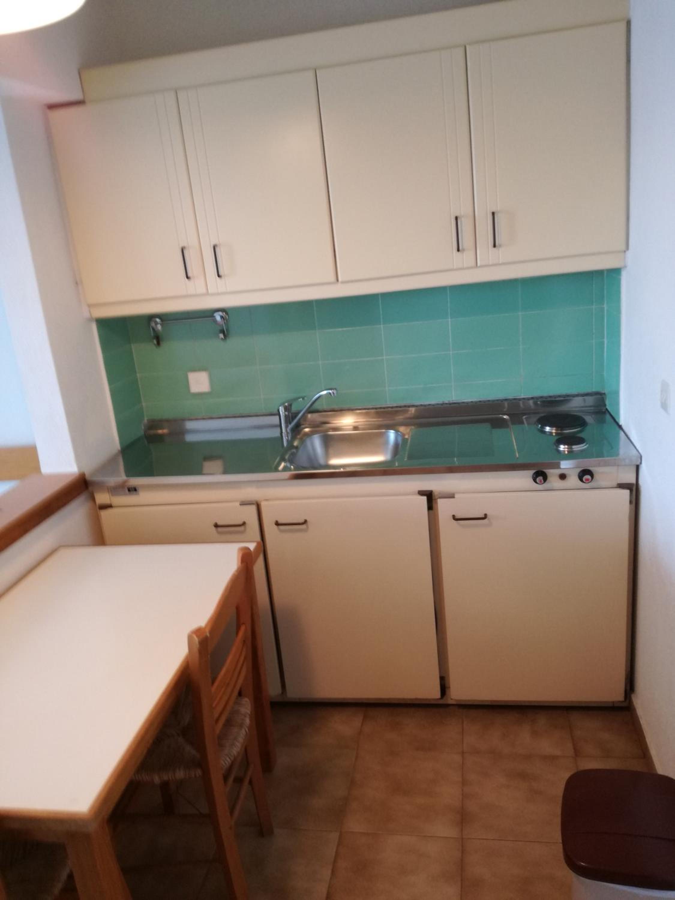 APOLLON SUITES 9/50