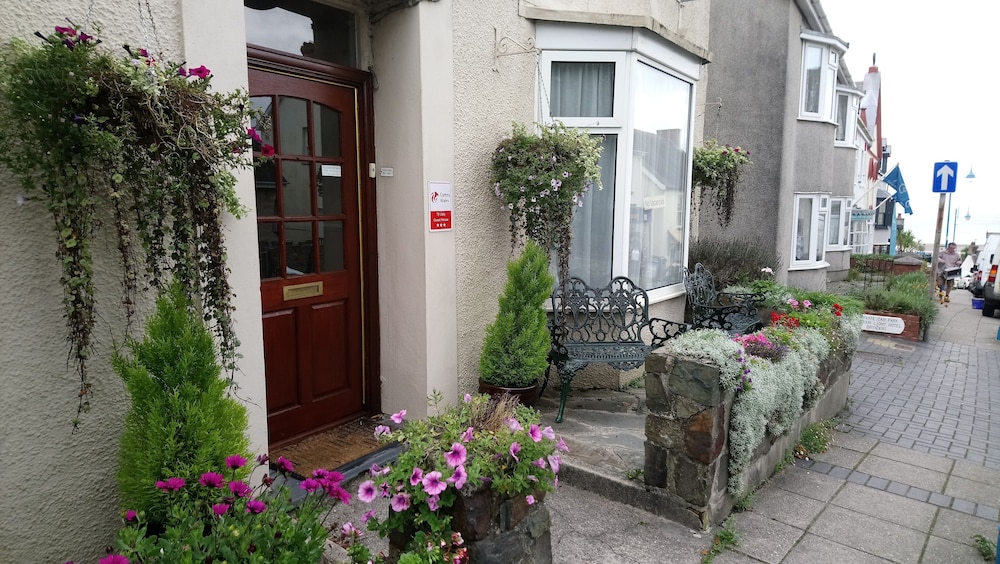 Harbourlight Guest House 2/41