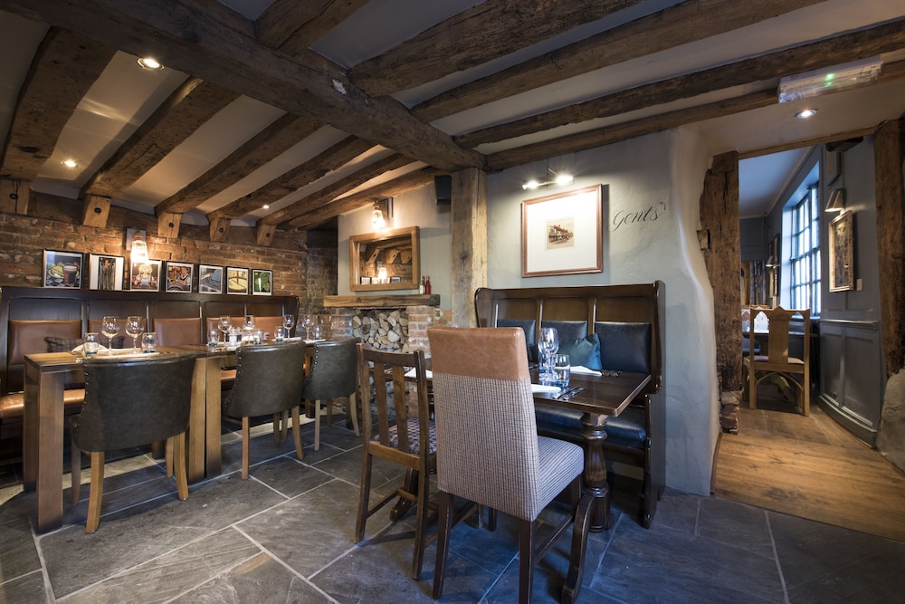 The Ostrich Inn 38/50
