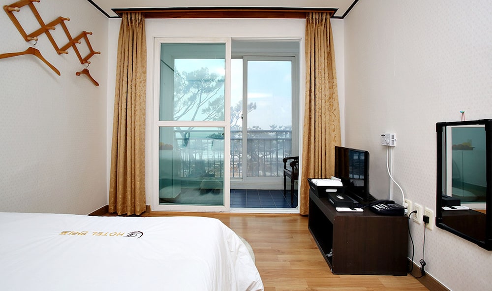 Manripo Hotel 14/49