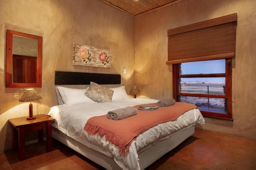 Gannabos Guest House 6/50