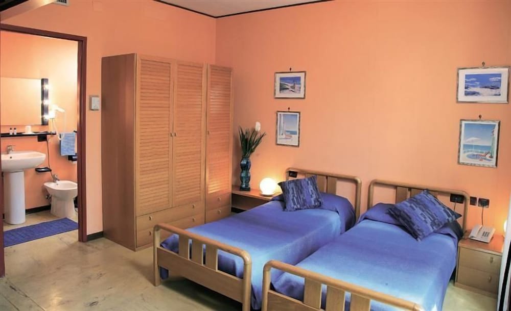 Torreata Hote And Residence 13/51