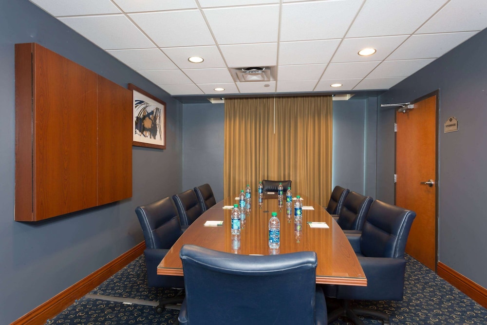Wingate By Wyndham Houma LA 44/53
