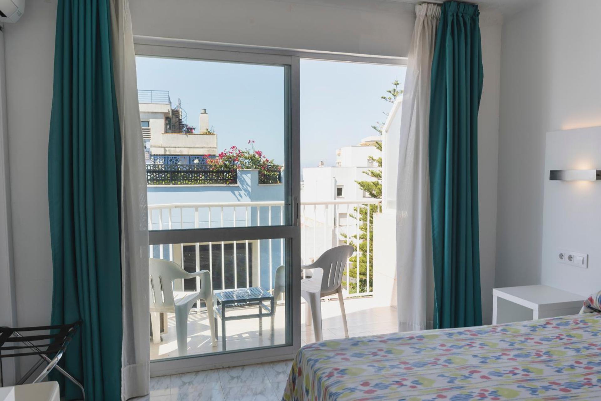 Room, Double Bed