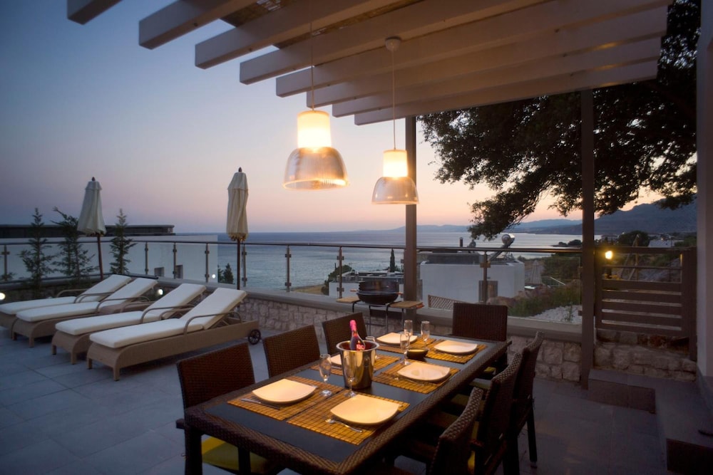 Blue Dream Luxury Villas 49/60